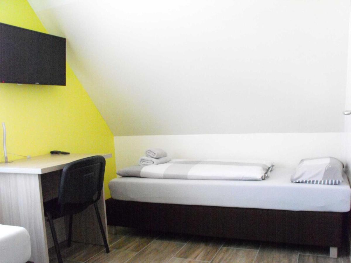 Pension Froschprinz Seligenstadt Εξωτερικό φωτογραφία