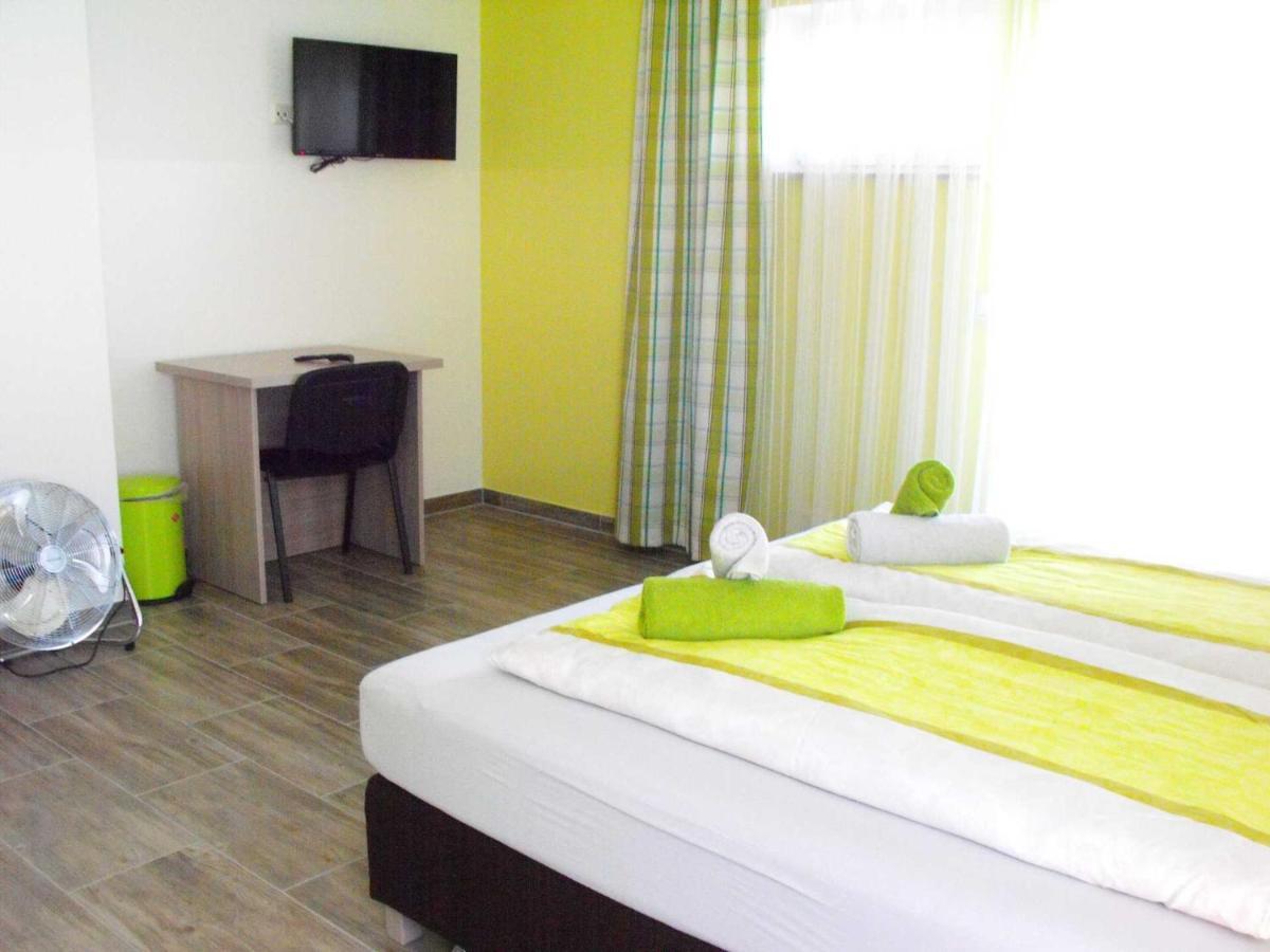 Pension Froschprinz Seligenstadt Εξωτερικό φωτογραφία